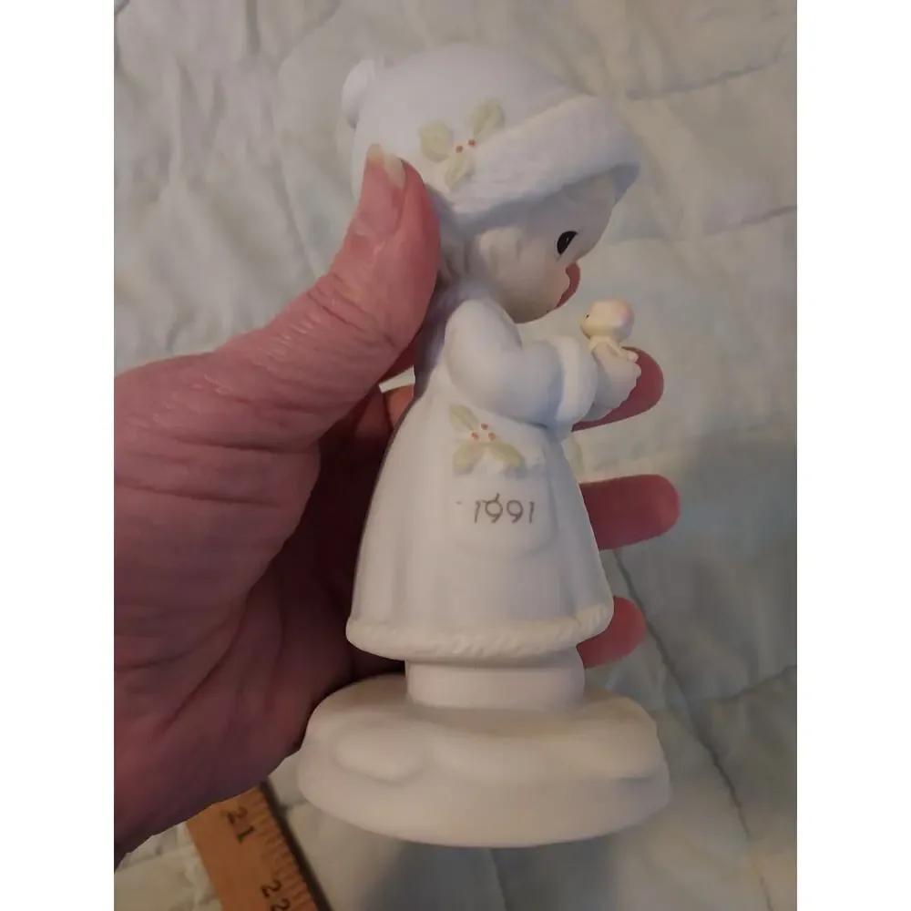 Precious Moments Figurine - May your Christmas By Merry 1991 EUC (# on coat)